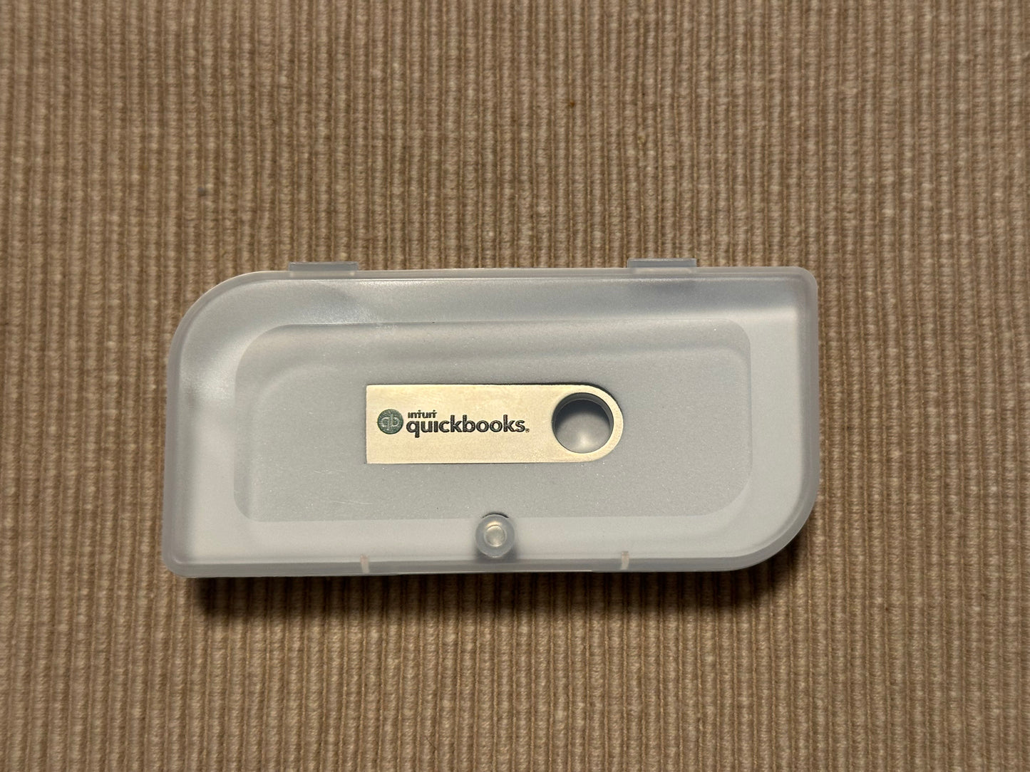 Quick books Desktop Pro 2020 USB